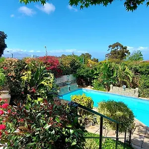 https://roosboom-guest-apartments.hotels-capetown.com